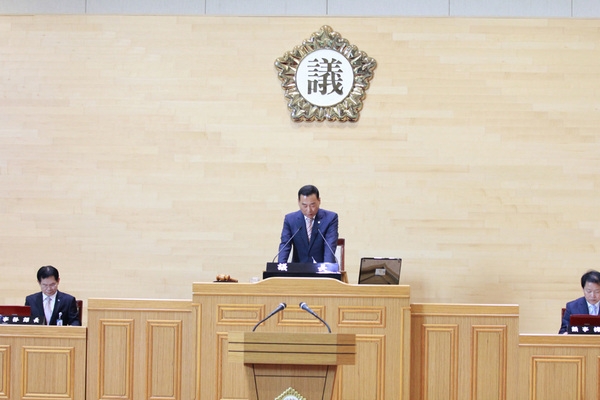 제225회 신안군의회 임시회 제2차 본회의 (2013.5.24.)  1